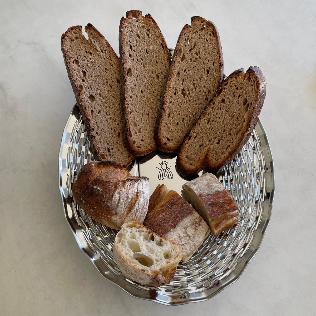 Corbeille à pain en métal ajouré, Made in France – Maison Mouche