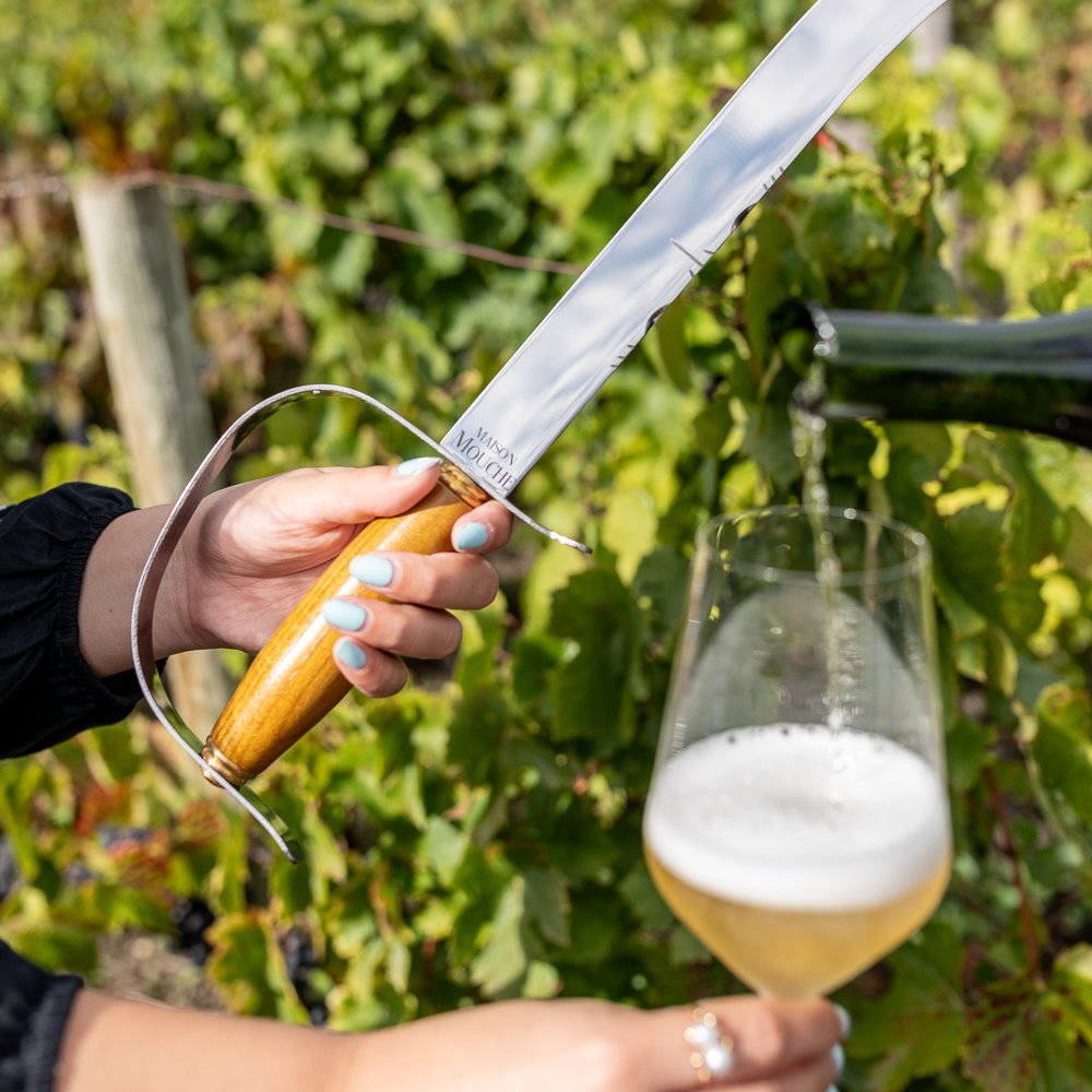 Sabre à champagne en olivier, fabriqué à Thiers - Maison Mouche