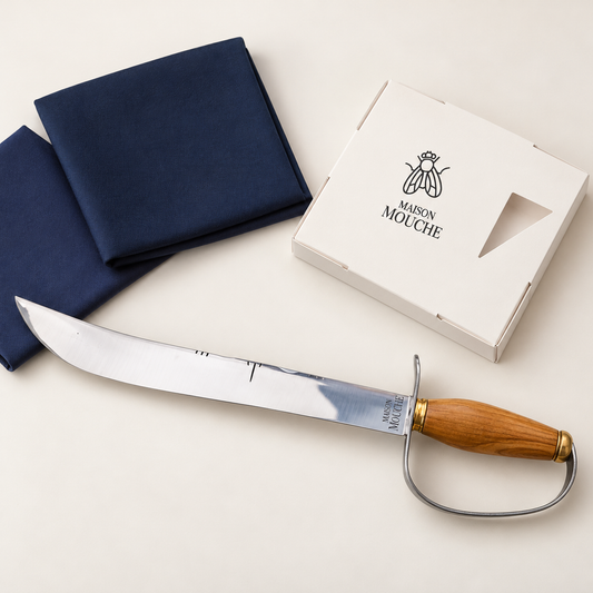 Coffret Le Sabrage : sabre gravé et 2 mouchoirs brodés